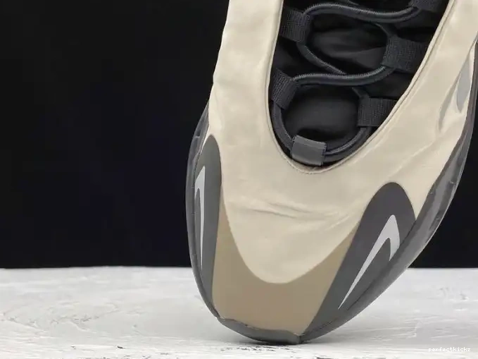 Boost Yeezy Bone FY3729 Adidas 700 MNVN 0523